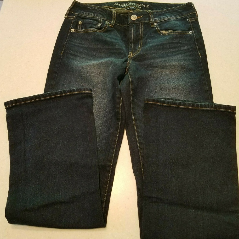 AMERICAN EAGLE "FAVORITE BOYFRIEND" JEANS